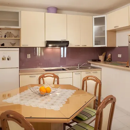 Casa de Férias Alegra Podgora (Split-Dalmatia)